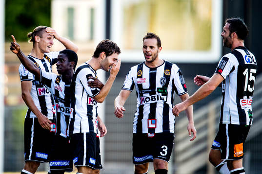 Bläddra bland fler bilder av Fotboll, Division 1, Landskrona - Kristianstad