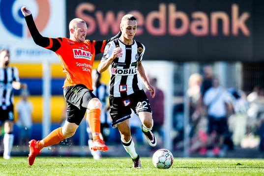 Kristianstads Henrik Fribrock och Landskronas Jonathan Levi