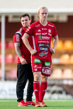 s Robert Clark (v) och Kristoffer Thydell (h) deppar