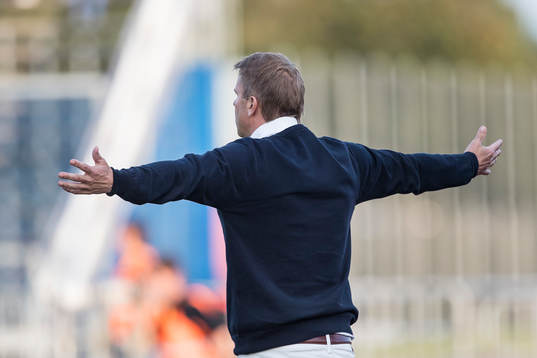 Falkenbergs tränare Hans Eklund deppar