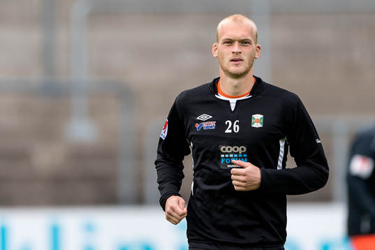 Varbergs Viktor Nilsson före fotbollsmatchen i Superettan
