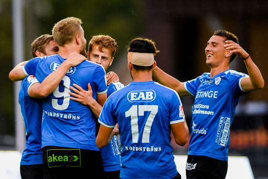 Halmstads spelare jublar