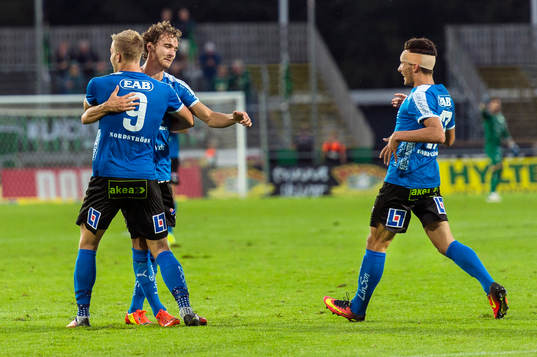 Halmstads Alexander Henningsson jublar
