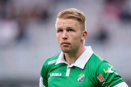 Ljungskiles Tim Nilsen innan fotbollsmatchen i Superettan