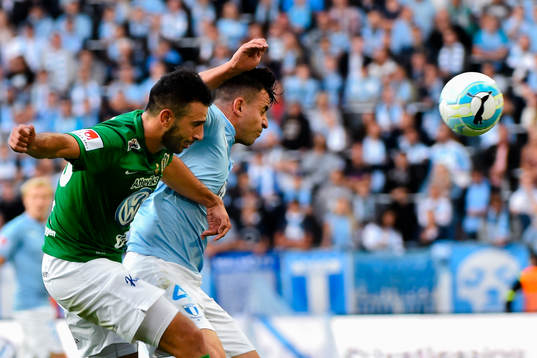 Jönköpings André Calisir och Malmö FFs Behrang Safari