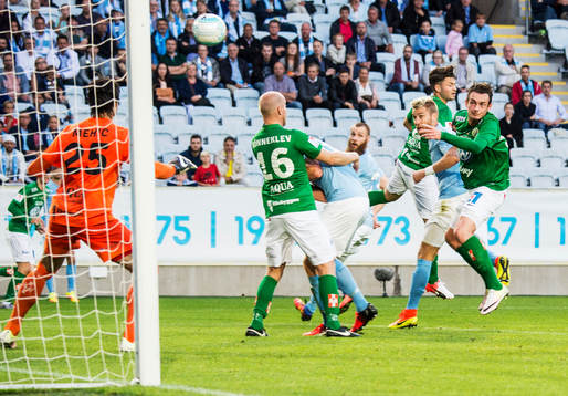 Malmö FFs Rasmus Bengtsson gör 1-0 på Jönköpings