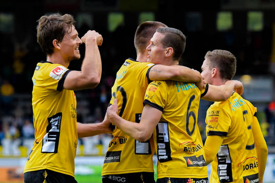 Elfsborgs Jon Jönsson  jublar