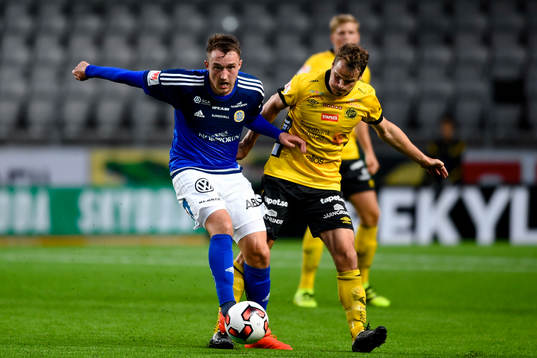 Sundsvalls Smajl Suljevic och Elfsborgs Henning Hauger