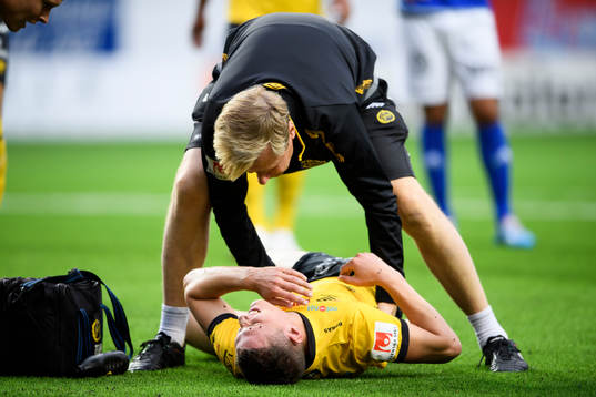 Elfsborgs Jon Jönsson för hjälp av fysioterapeut Lars