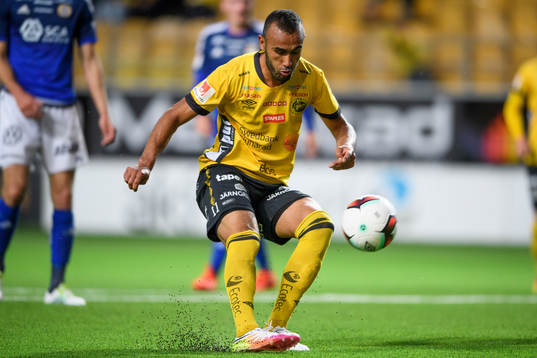 Elfsborgs Issam Jebali lobbar in 4-0
