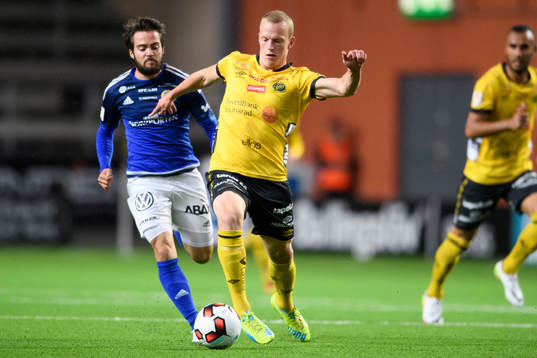 Elfsborgs Daniel Gustavsson och Sundsvalls Mauricio Albornoz