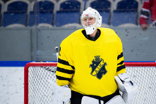 s målvakt Linus Lundin