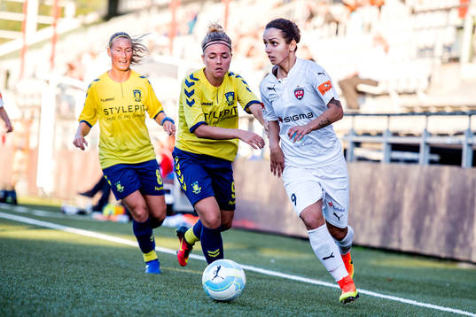 Bröndbys Nanna Christiansen och Rosengårds Natasa Andonova