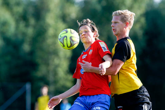 Helsingborgs Max Svensson och Gnosjös Samuel Elmersson
