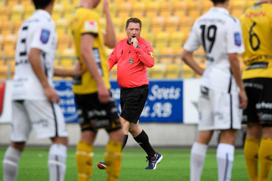 Domare Patrik Nilsson
