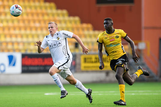 Häckens Rasmus Andersson och Elfsborgs Marokhy Ndione