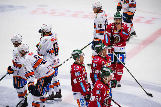 Frölundas och Växjös spelare