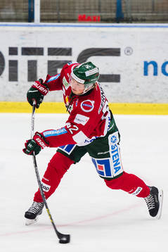 Frölundas Artturi Lehkonen skjuter
