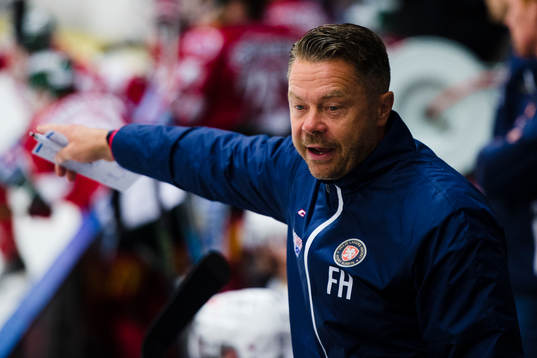 Växjös assisterande tränare Fredrik Hellgren