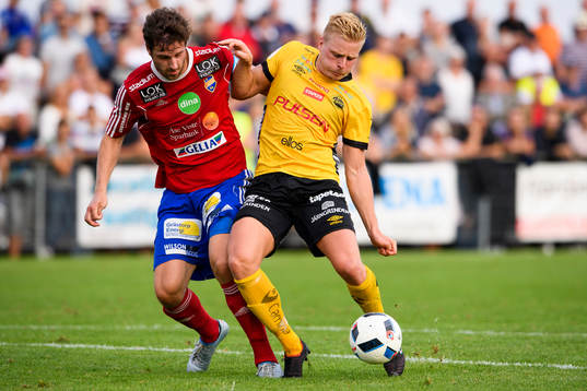 Elfsborgs Per Frick och Gauthiods Erik Forsblad