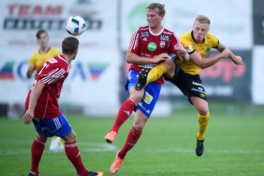 Gauthiods Erik Hjalmarsson och Elfsborgs Per Frick