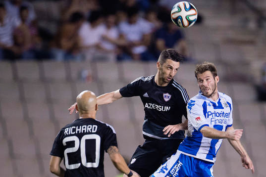 Karabachs Muarem Muarem och IFK Göteborgs Emil Salomonsson