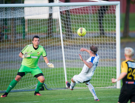 Halmstads Kristoffer Fagercrantz gör 0-1 bakom IFK