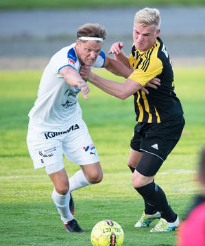 IFK Hässleholms Linus Svensson och Halmstads Kristoffer