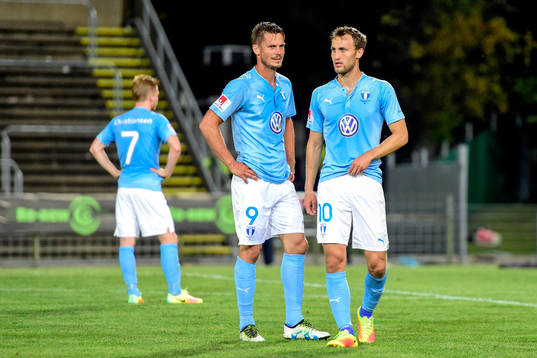 Malmö FFs Markus Rosenberg och Magnus Wolff Eikrem deppar