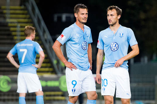 Malmö FFs Markus Rosenberg och Magnus Wolff Eikrem deppar