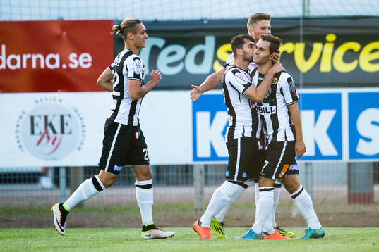 Landskronas spelare jublar