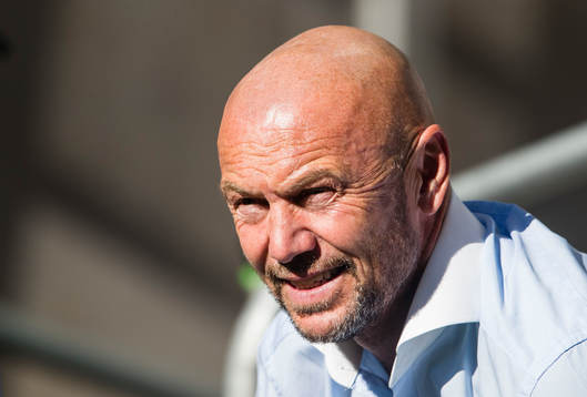 Djurgårdens tränare Mark Dempsey innan fotbollsmatchen i