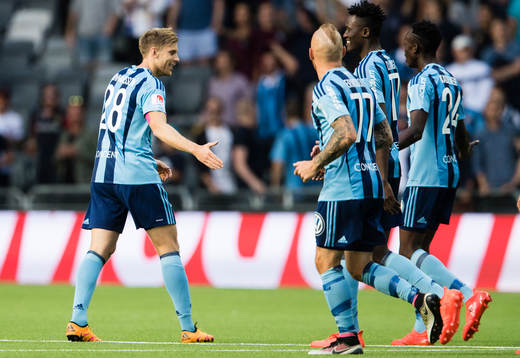 Djurgårdens Niklas Gunnarsson jublar