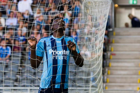 Djurgårdens Michael Olunga deppar