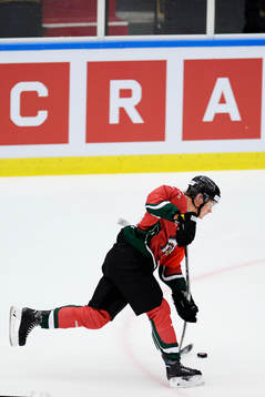 Frölundas Artturi Lehkonen skjuter