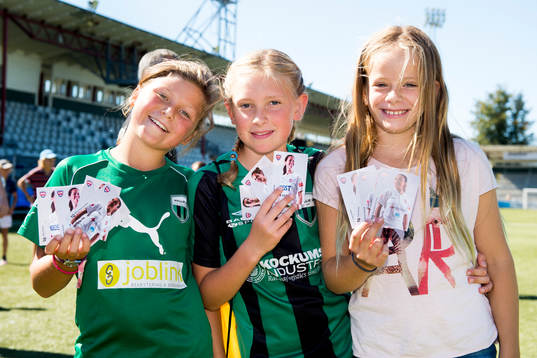 Isabel Bodecker, Julia Lindström och Maja Juhlin  från