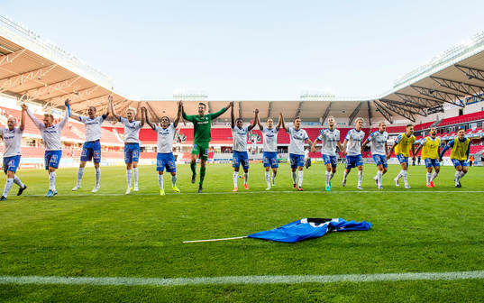 Norrköpingsspelarna jublar