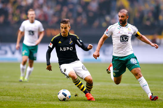 s Amin Affane och Hammarbys Kennedy Bakircioglu