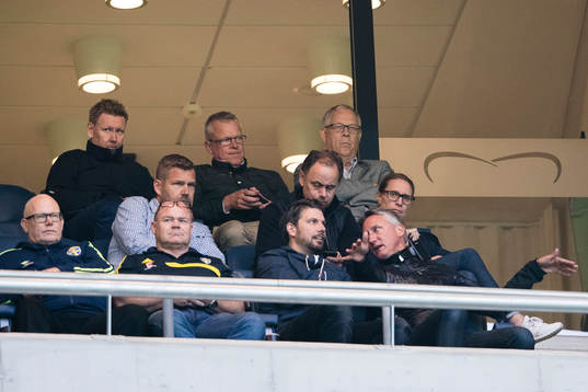 Sveriges förbundskapten Janne Andersson och rådgivare