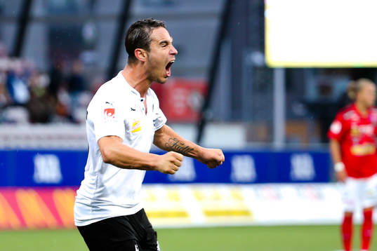 Örebros Nordin Gerzic jublar