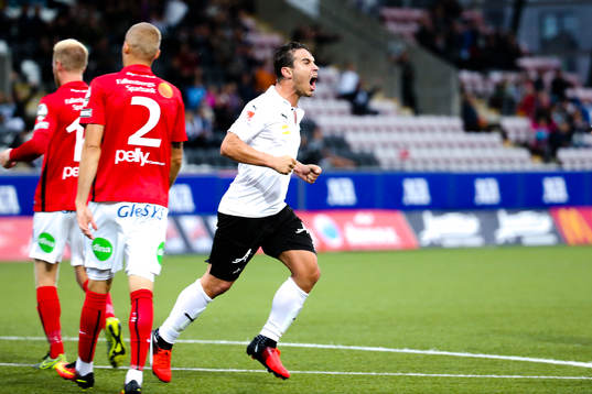 Örebros Nordin Gerzic jublar