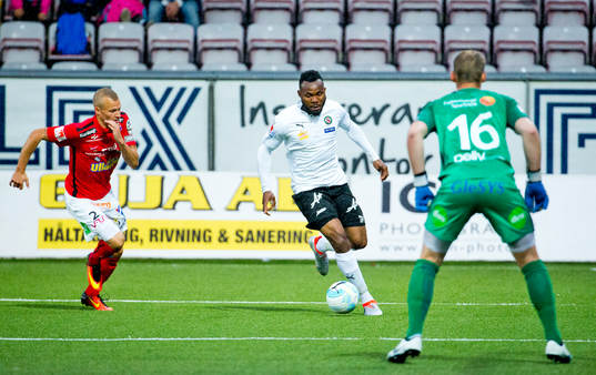 Örebros Michael Junior Omah