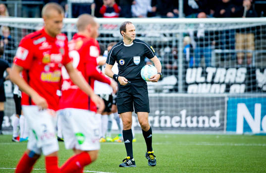 Huvuddomare Jonas Eriksson