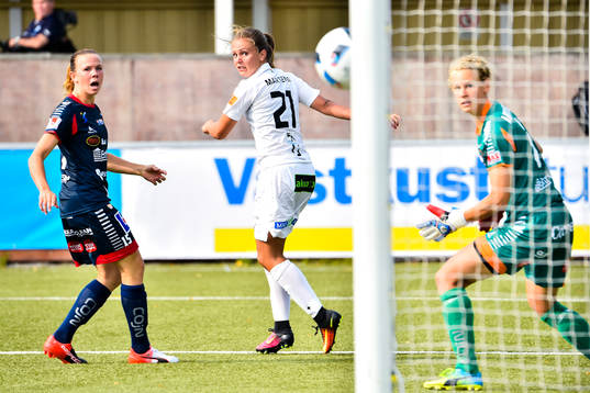 Rosengårds Lieke Martens gör 2-0