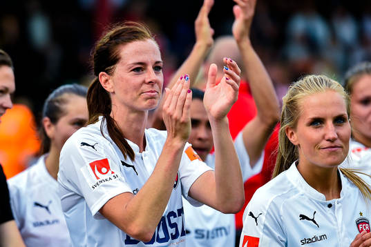Rosengårds Lotta Schelin tackar publiken