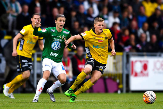 Jönköpings Pawel Cibicki och Elfsborgs Joakim Nilsson