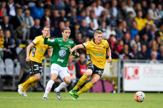 Elfsborgs Joakim Nilsson och Jönköpings Pawel Cibicki