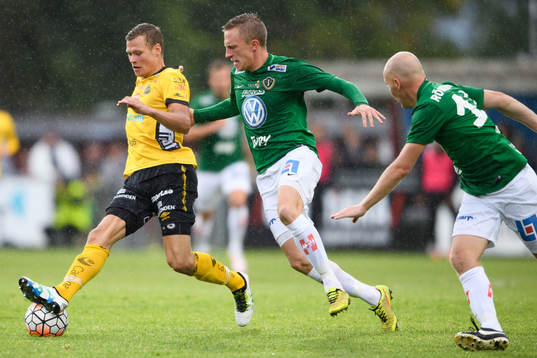 Elfsborgs Viktor Claesson och Jönköpings Joakim Karlsson