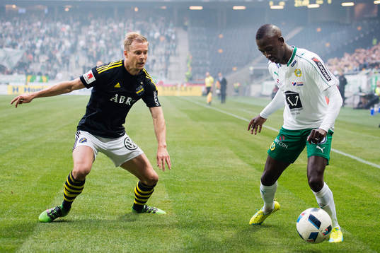 s Per Karlsson och Hammarbys Pa Amat Dibba