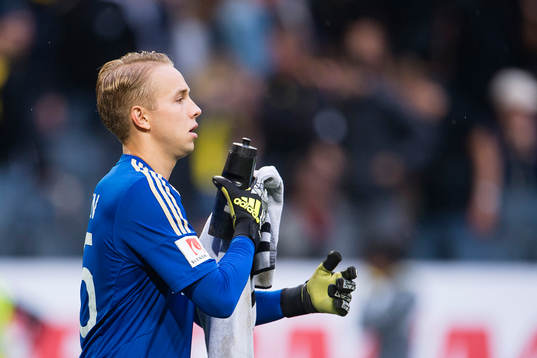s målvakt Patrik Carlgren